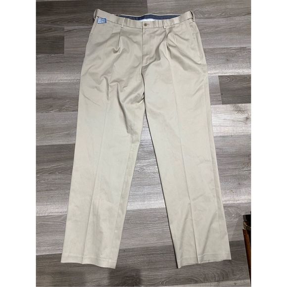 Haggar Performance Comfort Stretch Dress Pant, Straight Fit, in Sand, Sz 40 x 34 - Picture 2 of 6